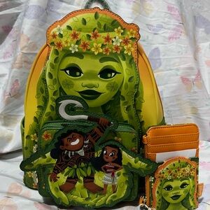 NWT Moana Loungefly and card holder